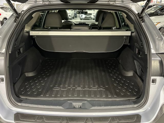 Used 2023 Subaru Outback Limited XT AWD/4WD image 25