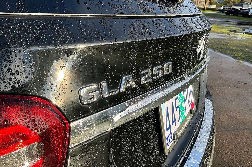 Used 2018 Mercedes-Benz GLA 250 4MATIC image 34