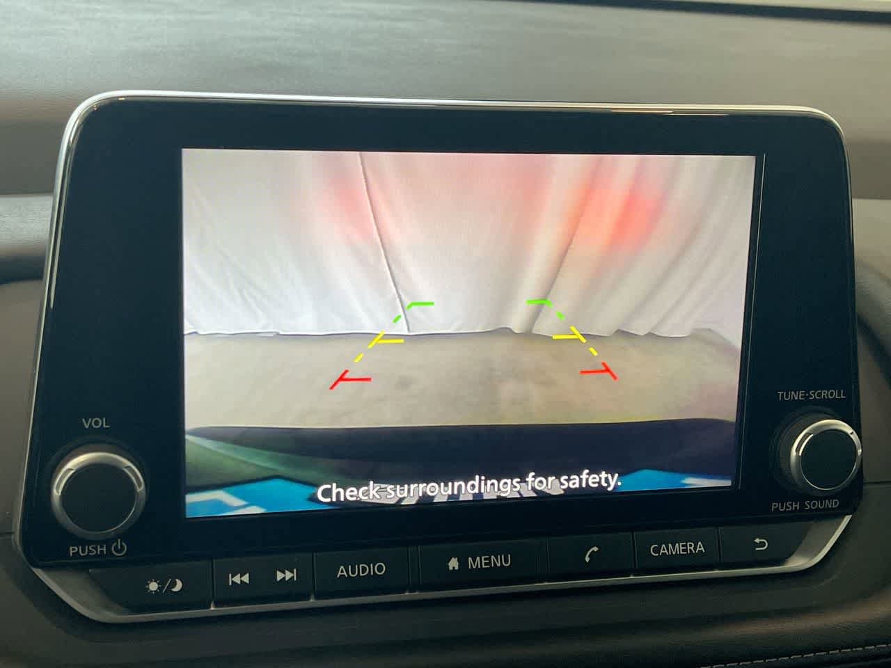 Used 2024 Nissan Rogue S AWD/4WD image 17