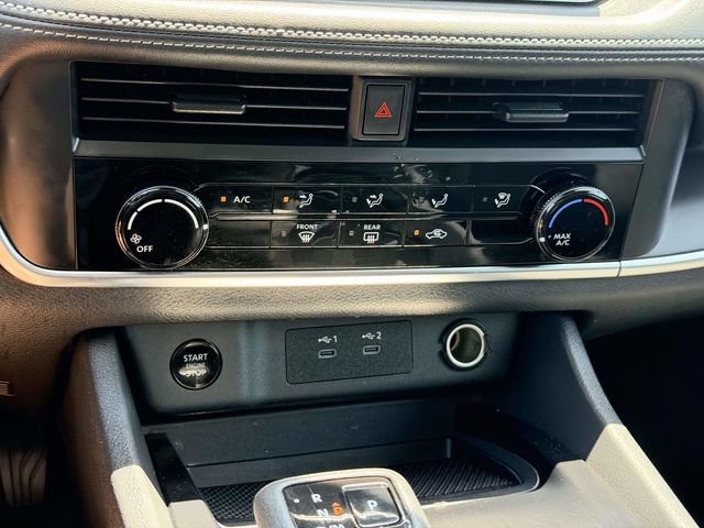 Used 2024 Nissan Rogue S AWD/4WD image 21