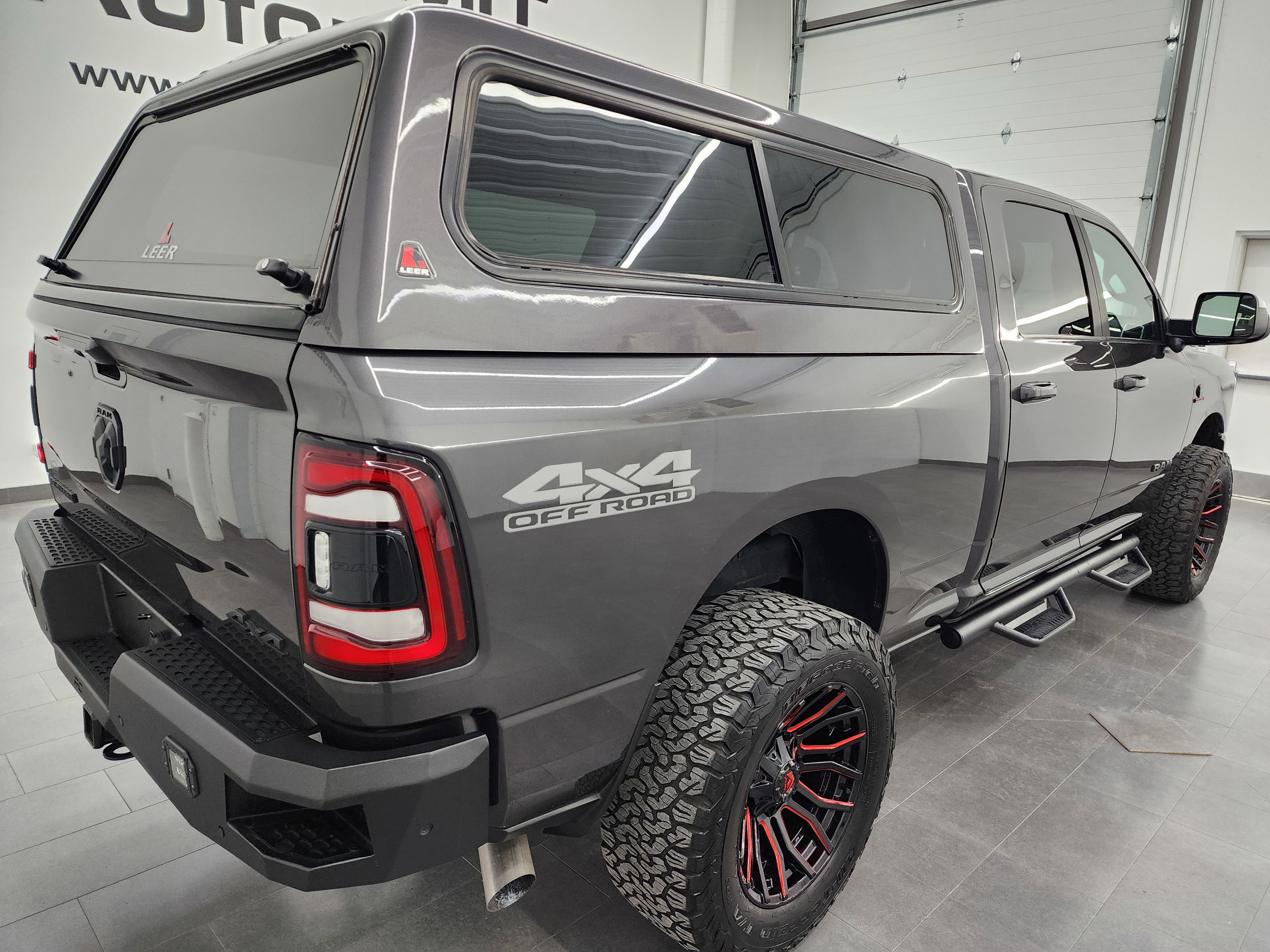 Used 2021 RAM 2500 Big Horn w/ Level B Equipment Group AWD/4WD image 4