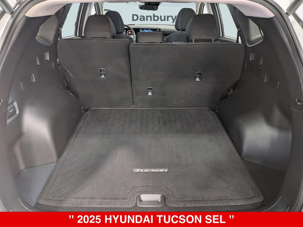 Used 2025 Hyundai Tucson SEL AWD/4WD image 29