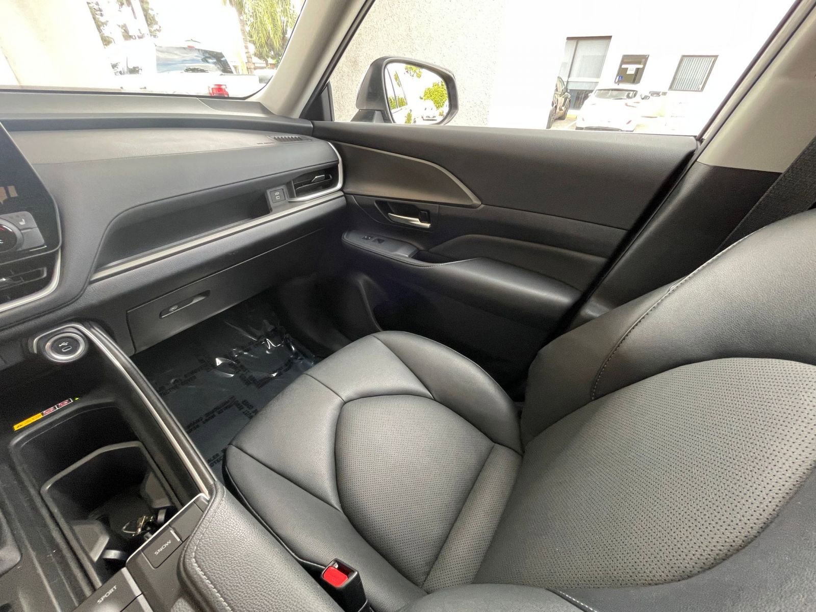 Used 2025 Toyota Grand Highlander FWD image 36