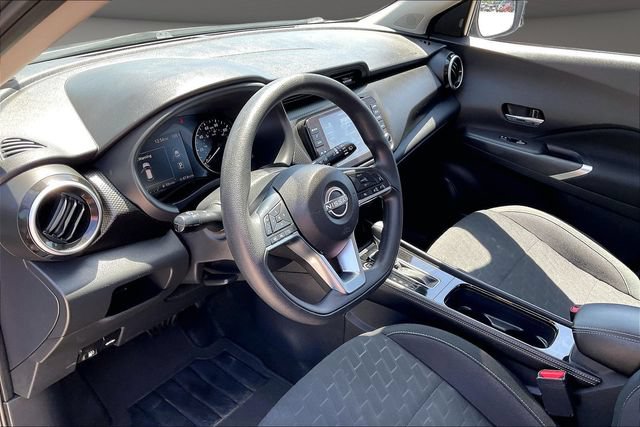 Used 2024 Nissan Kicks SV FWD image 12