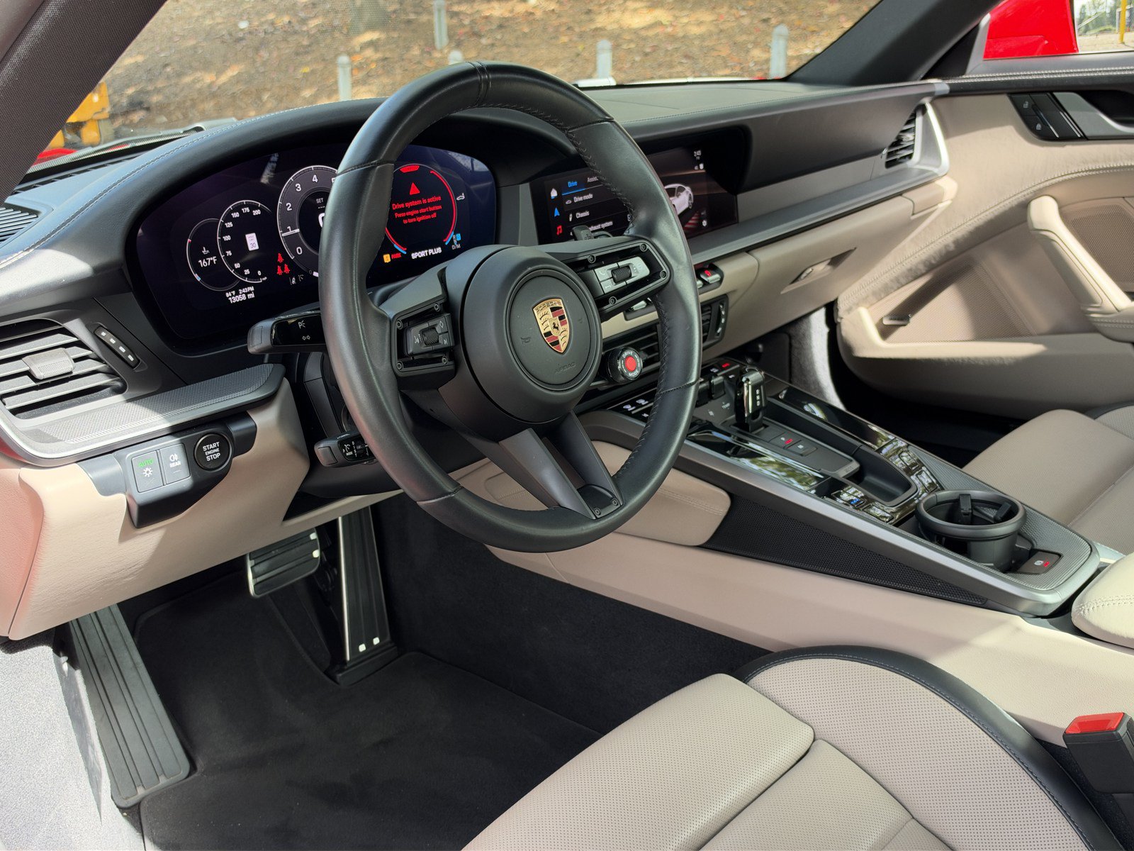 Used 2025 Porsche 911 Carrera RWD image 15