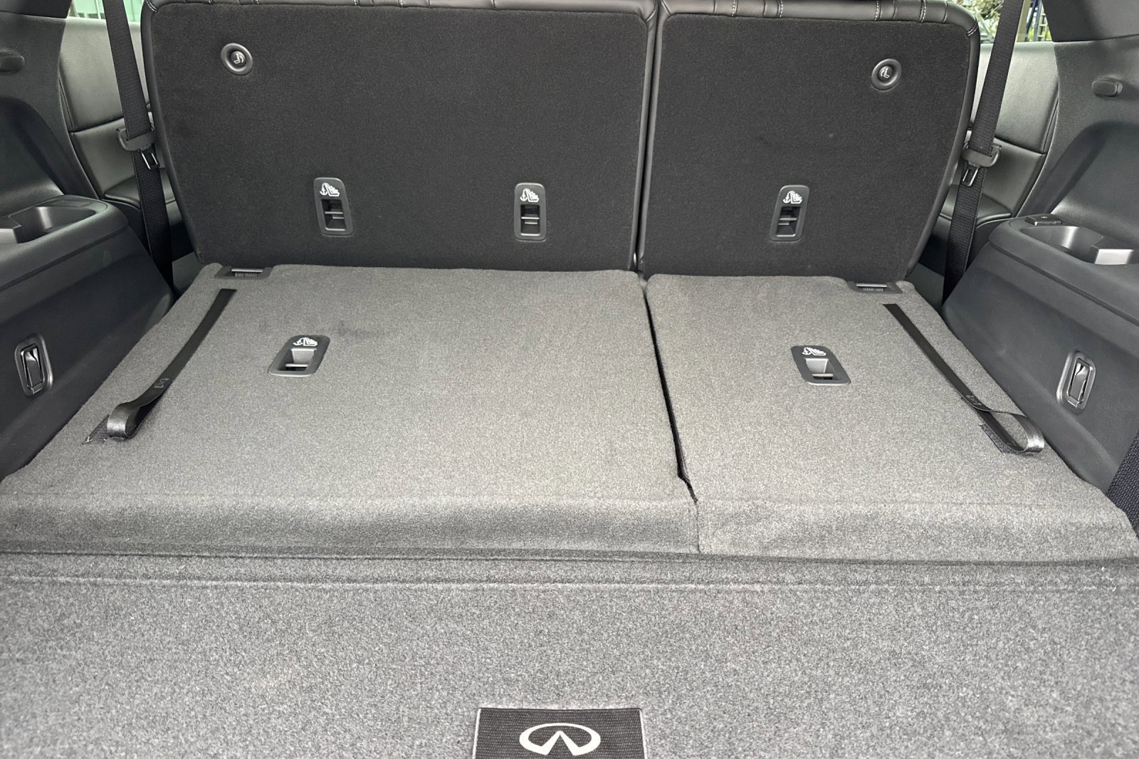 New 2027 INFINITI QX60 Luxe w/ Cargo Package AWD/4WD image 17