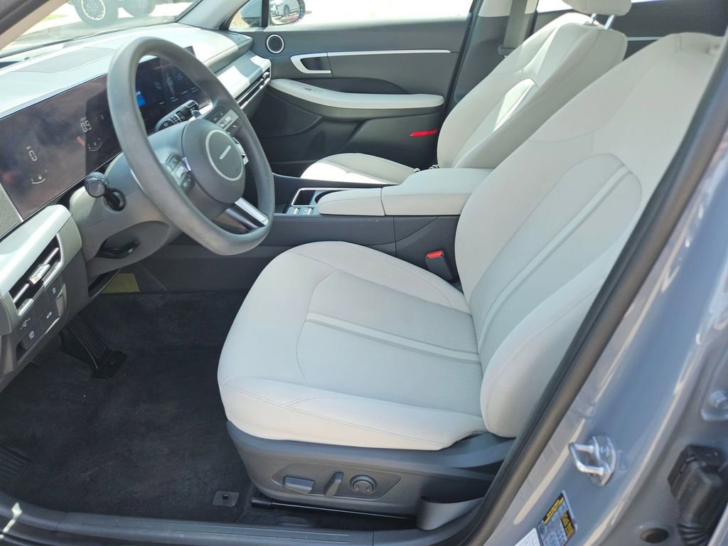Used 2025 Hyundai Sonata SEL image 11