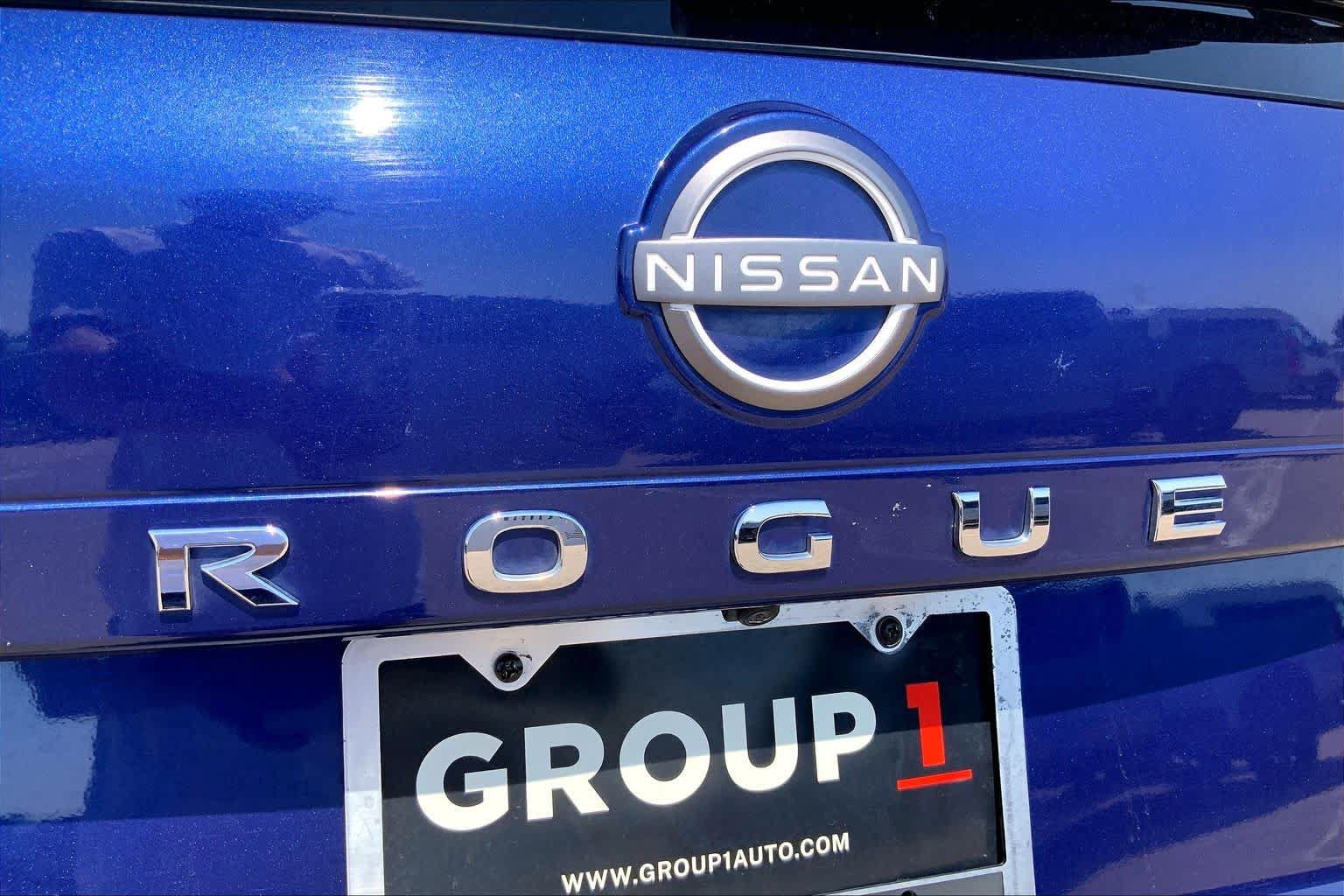 Used 2023 Nissan Rogue S AWD/4WD image 32