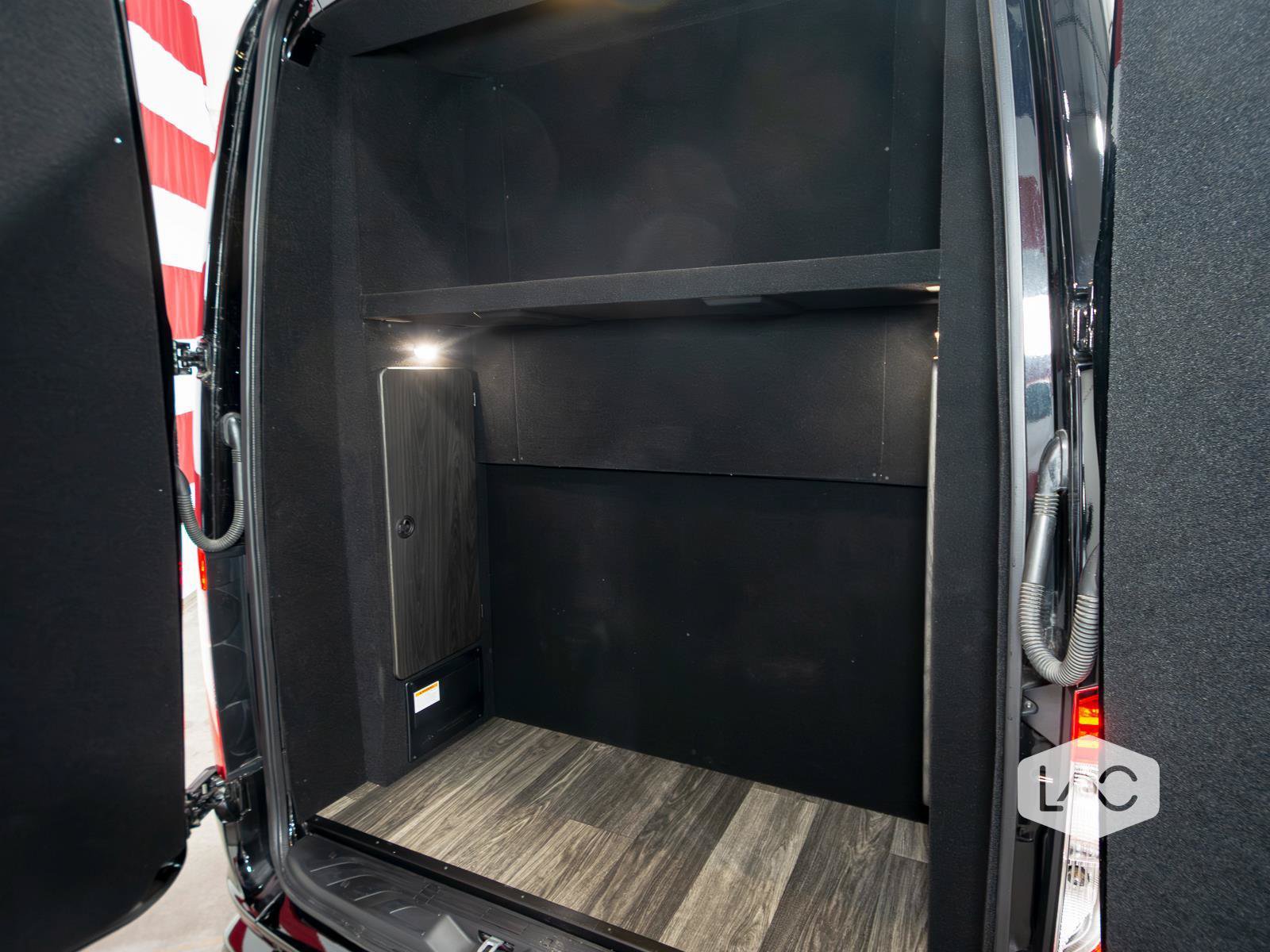 Used 2024 Mercedes-Benz Sprinter 3500 image 30
