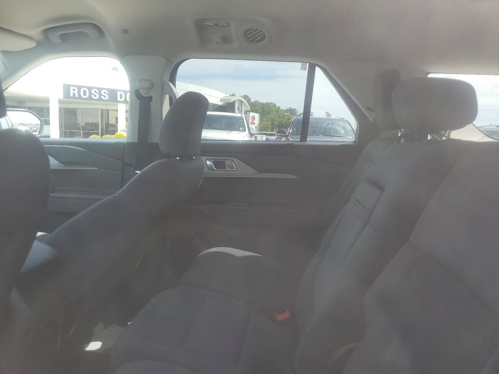Used 2025 Ford Explorer Active RWD image 12