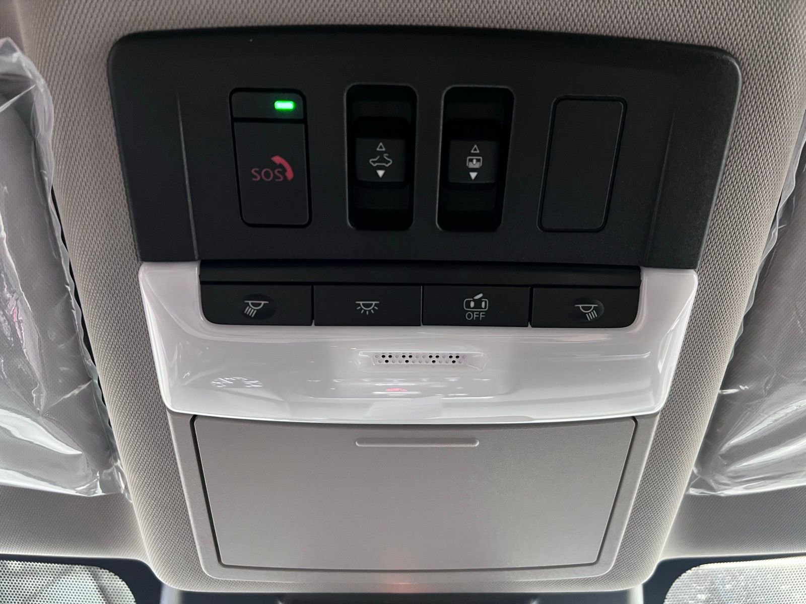 Certified 2025 Nissan Rogue SV w/ SV Premium Package image 22