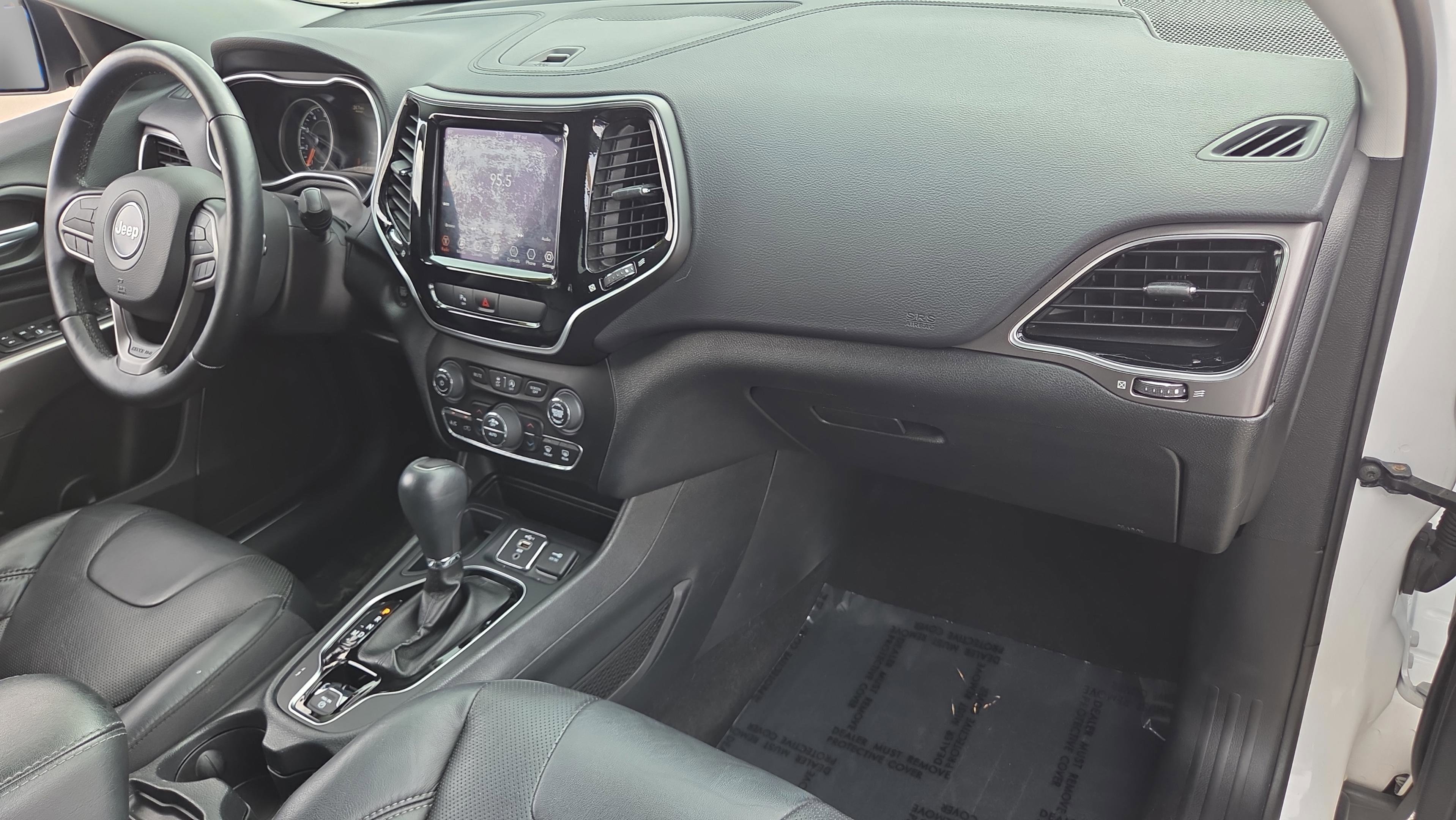 Used 2020 Jeep Cherokee Limited FWD image 16