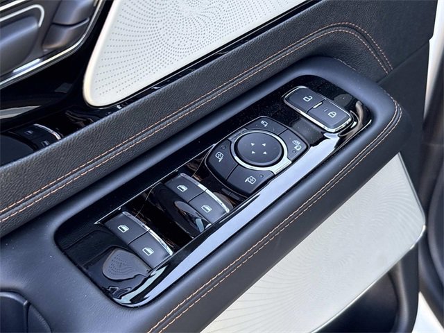 New 2026 Lincoln Aviator Black Label w/ Dynamic Handling Package image 22