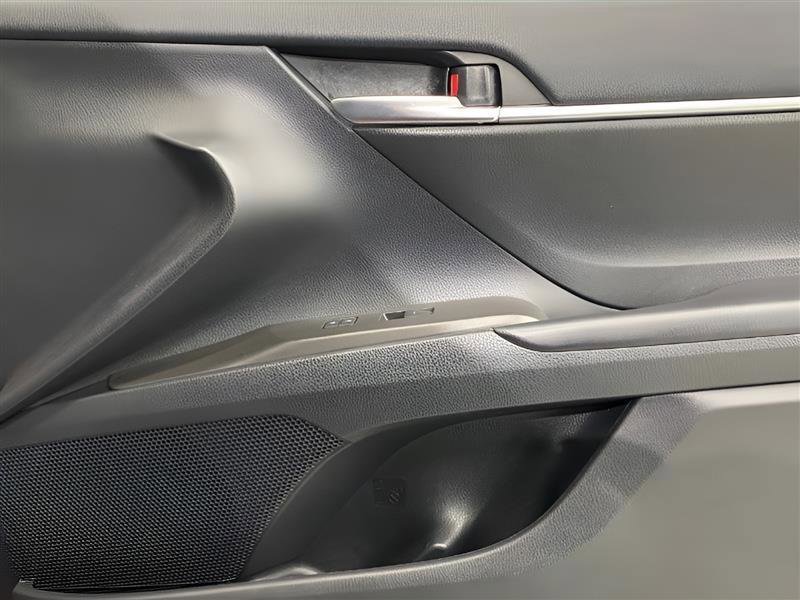 Used 2022 Toyota Camry LE image 15