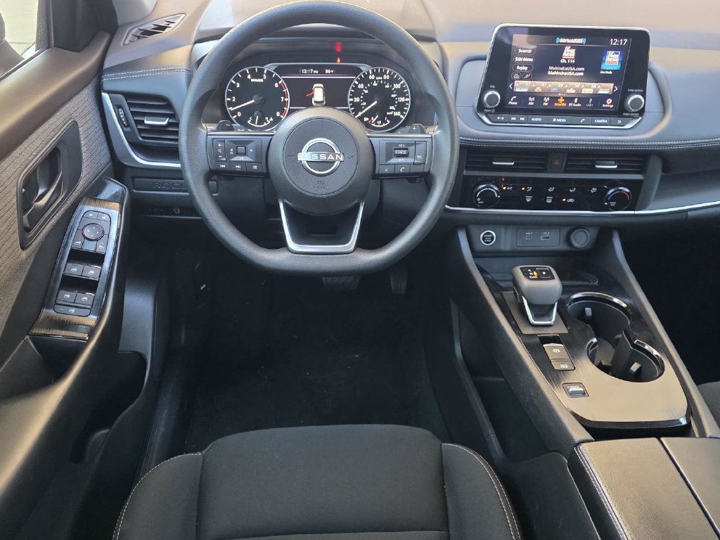 Used 2023 Nissan Rogue S FWD image 11