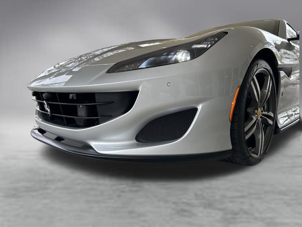 Used 2019 Ferrari Portofino RWD image 30