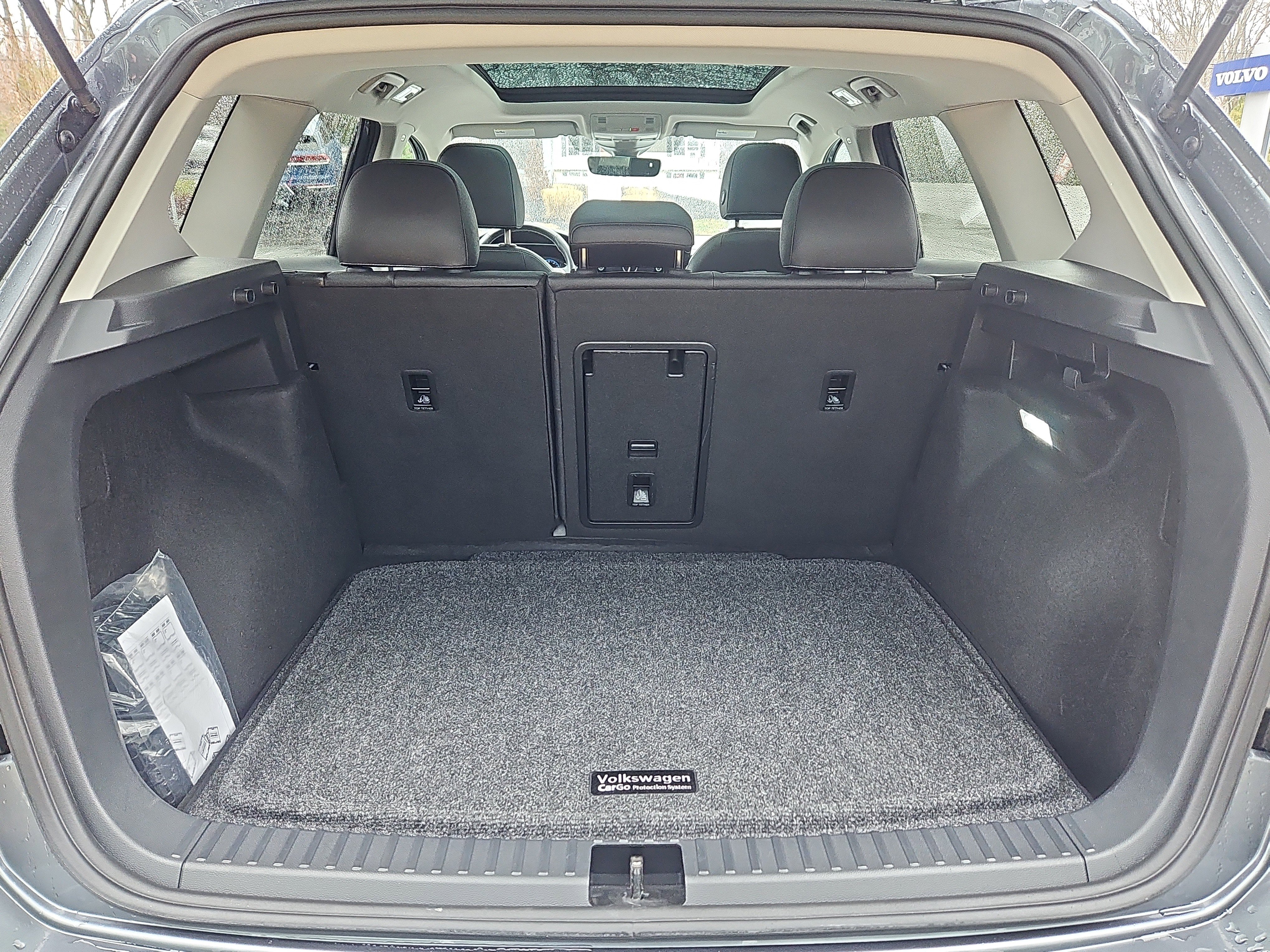 Used 2025 Volkswagen Taos SEL image 33