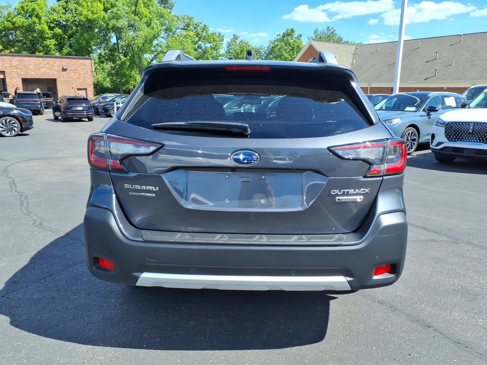 Used 2024 Subaru Outback Touring w/ Popular Package #2 AWD/4WD image 6