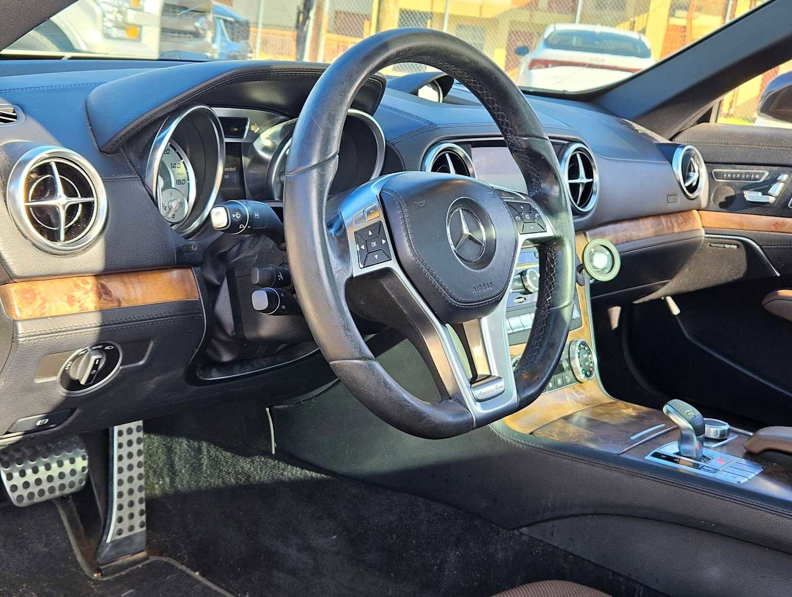 Used 2016 Mercedes-Benz SL 400 image 14