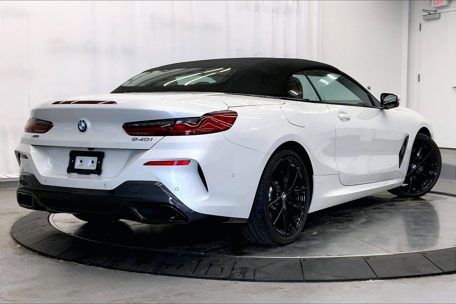 Certified 2023 BMW 840i xDrive Convertible w/ M Sport Professional Package AWD/4WD image 7