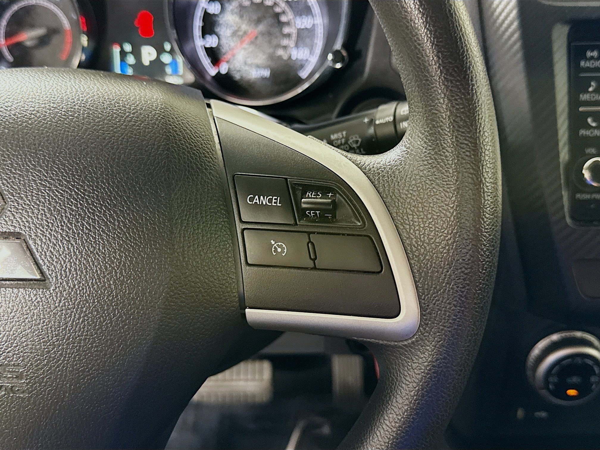 Used 2023 Mitsubishi Outlander Sport ES AWD/4WD image 15