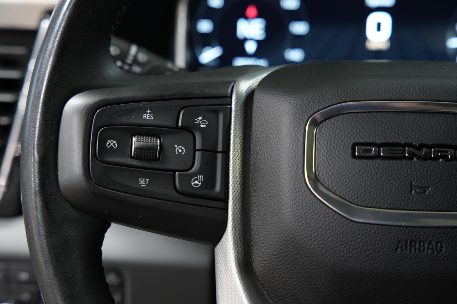 Used 2024 GMC Sierra 2500 Denali w/ Denali Reserve Package image 34