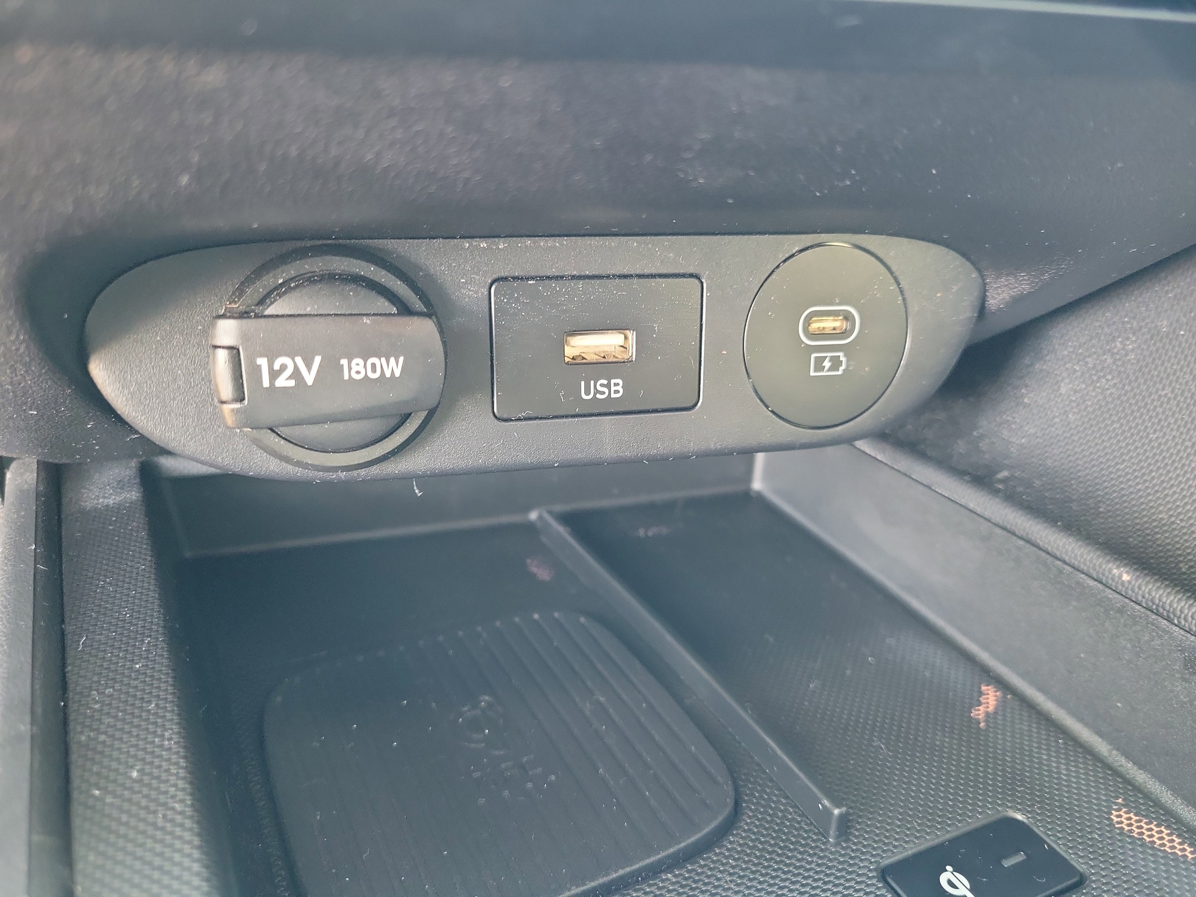 Certified 2024 Hyundai Elantra Limited image 23