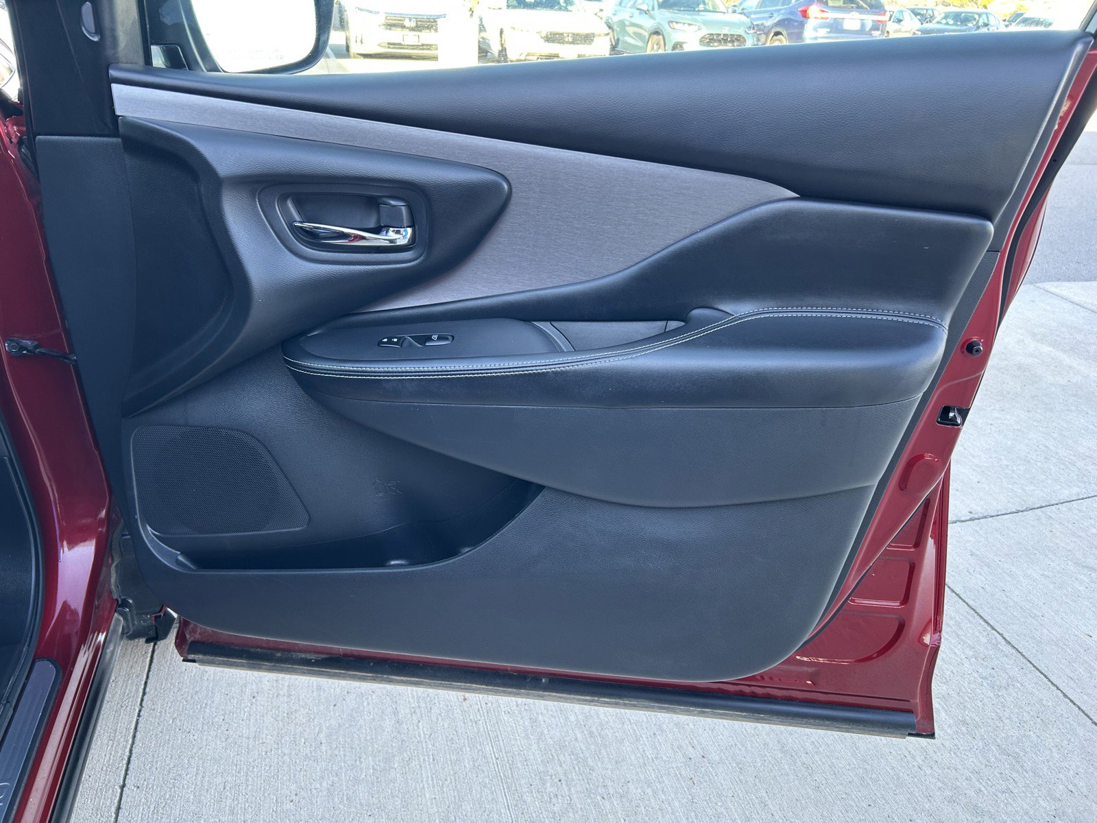 Used 2023 Nissan Murano SV image 18