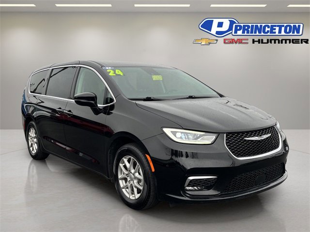 Used 2024 Chrysler Pacifica Touring-L