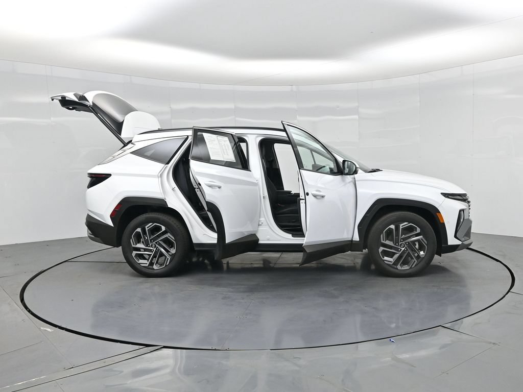 Used 2021 Hyundai Palisade Calligraphy FWD image 3