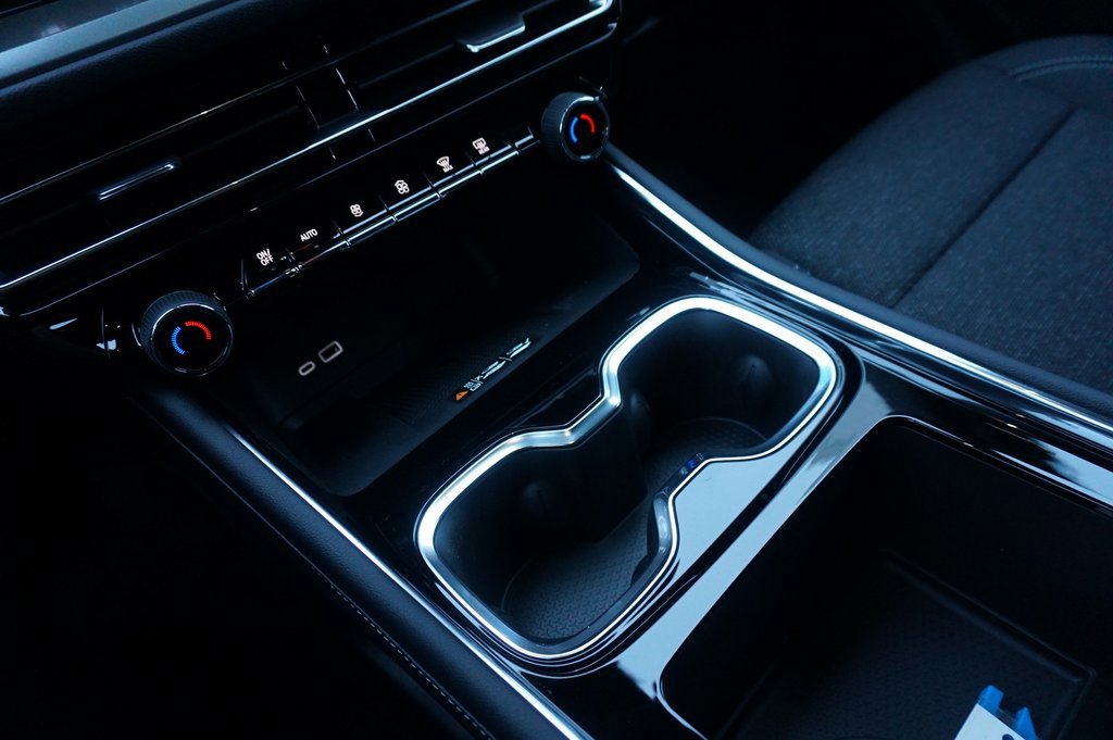 New 2026 Chevrolet Traverse LT w/ Midnight/Sport Edition image 17