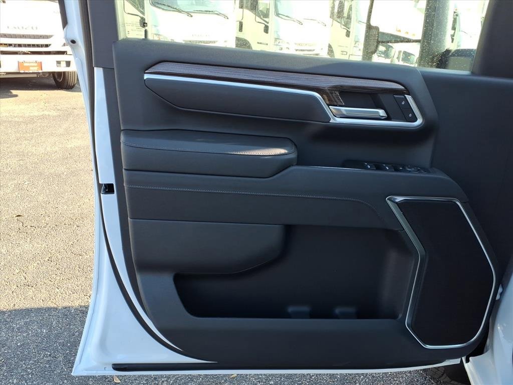 New 2026 Chevrolet Silverado 3500 LT image 11