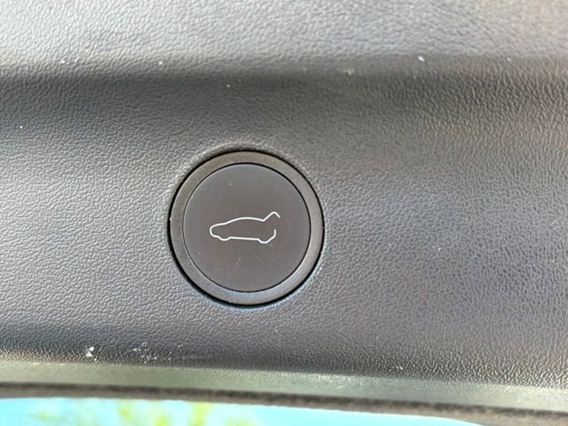 Used 2025 Tesla Model Y Long Range image 24