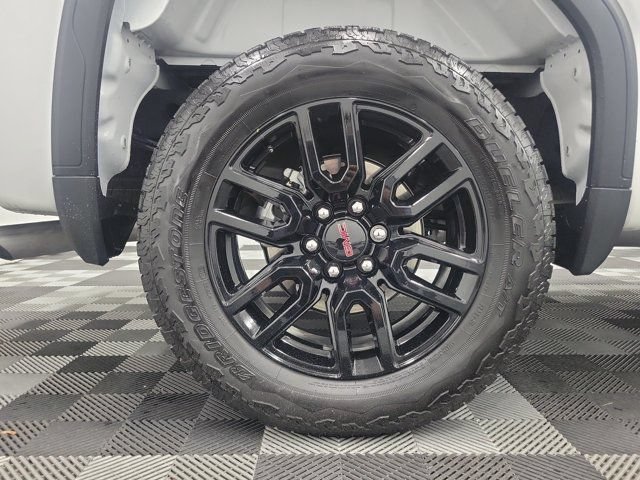 Used 2026 GMC Sierra 1500 Elevation w/ Elevation Select Package RWD image 7