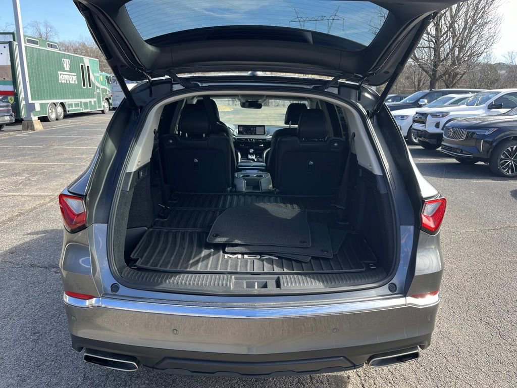 Used 2023 Acura MDX SH-AWD w/ Technology Package image 12