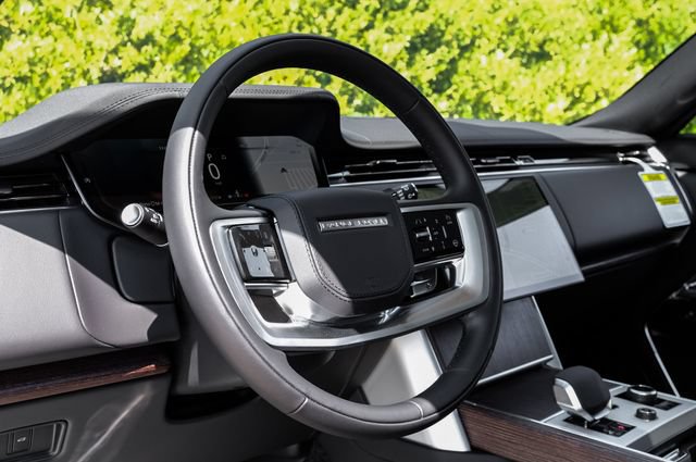 New 2027 Land Rover Range Rover Long Wheelbase SE AWD/4WD image 22