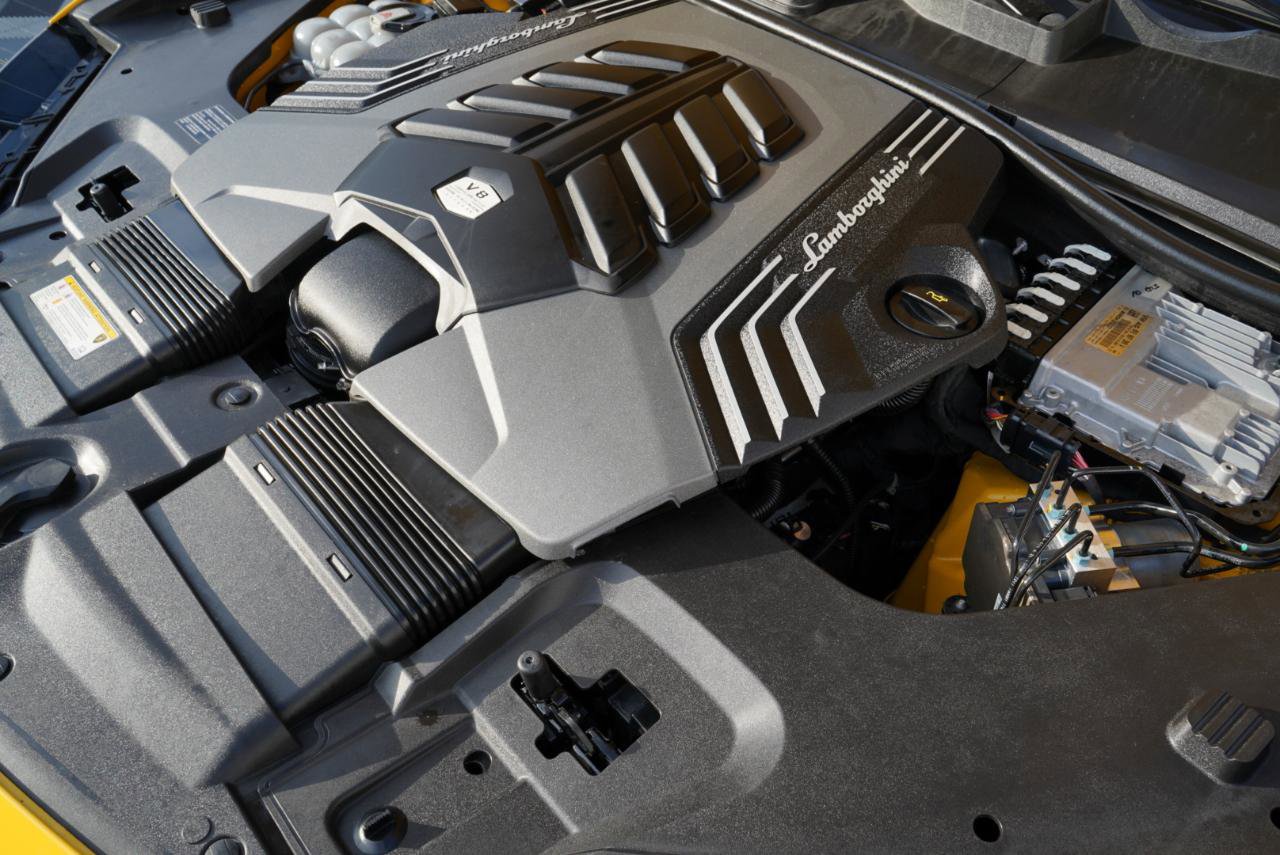 Used 2020 Lamborghini Urus AWD/4WD image 82