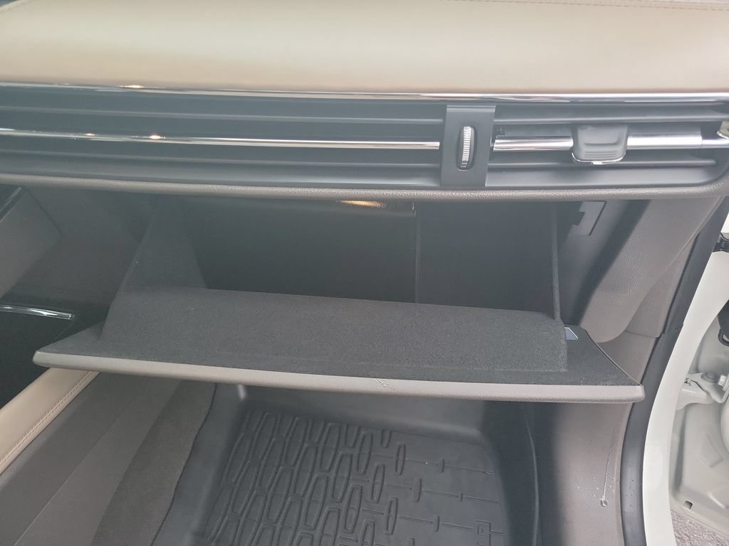 Used 2024 Lincoln Corsair FWD w/ Equipment Group 101A image 38