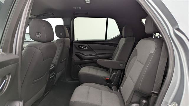 Used 2023 Chevrolet Traverse LT FWD image 17