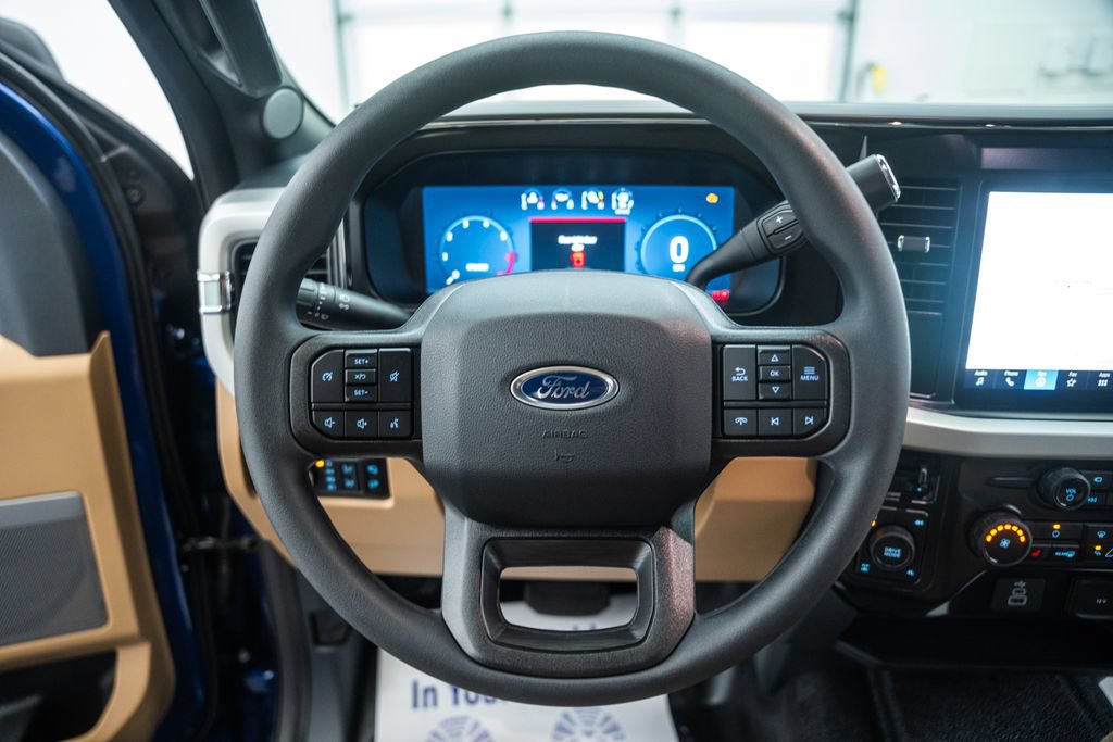 New 2026 Ford F350 XLT w/ XLT Premium Package AWD/4WD image 34