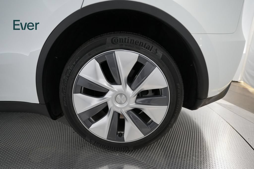Used 2023 Tesla Model Y Long Range AWD/4WD image 20