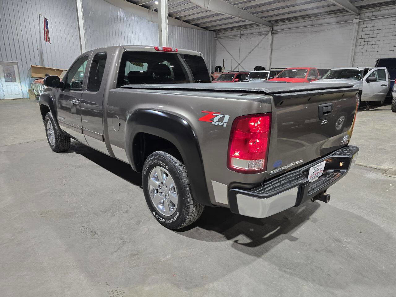 Used 2013 GMC Sierra 1500 SLE w/ Power Tech Package image 10
