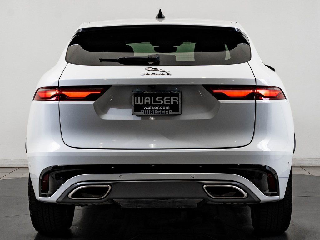 Certified 2024 Jaguar F-PACE R-Dynamic S image 7