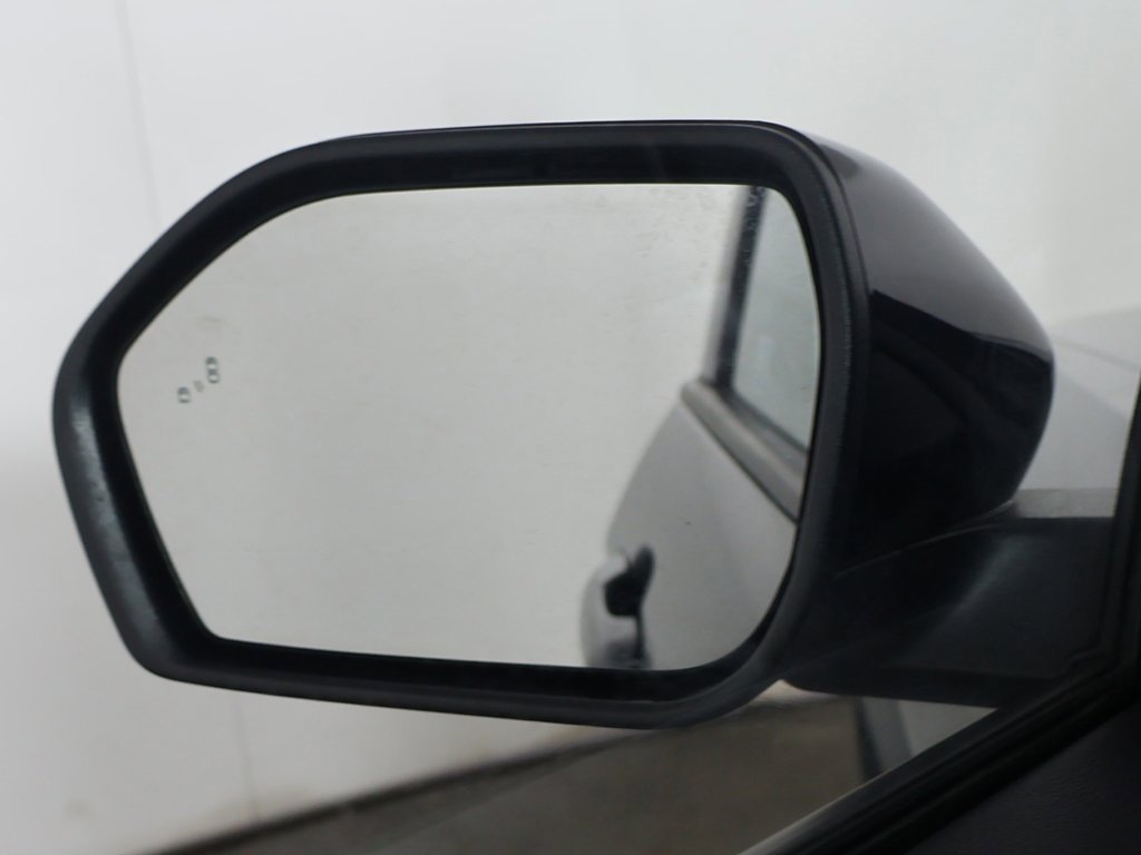 Used 2025 Ford Explorer ST-Line w/ ST-Line Street Pack image 38