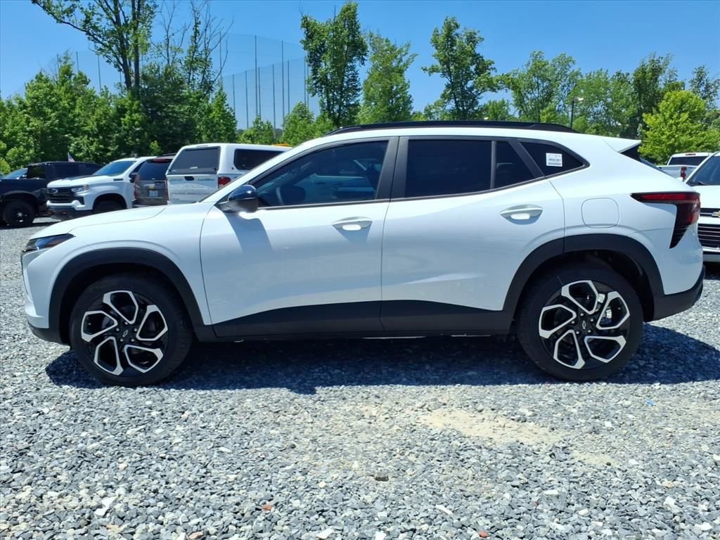 New 2026 Chevrolet Trax RS w/ Sunroof Package FWD image 29