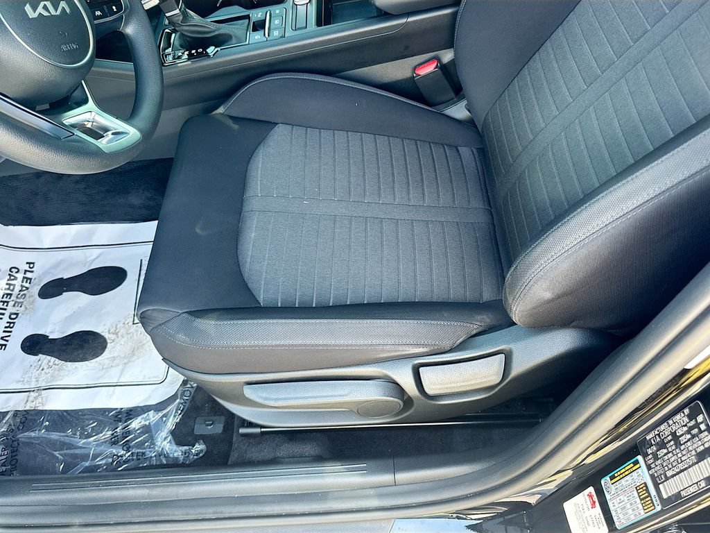 Certified 2025 Kia K5 LXS FWD image 18