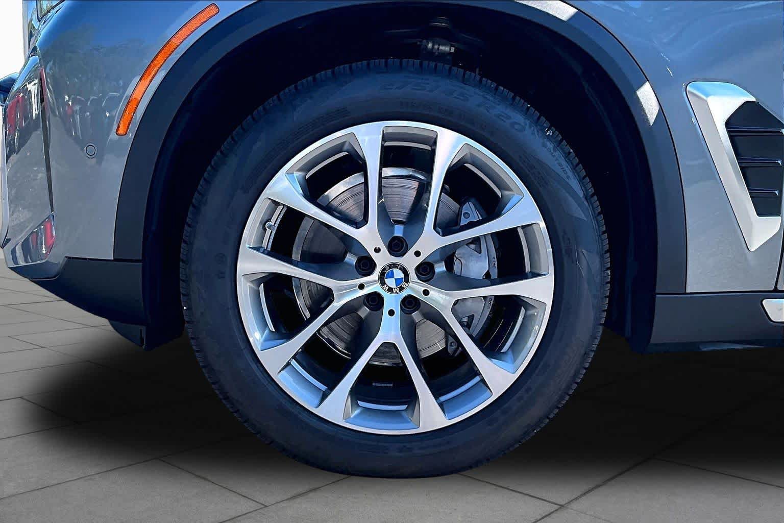 Used 2026 BMW X5 sDrive40i RWD image 11