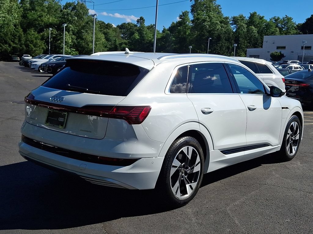 Certified 2023 Audi e-tron Premium Plus w/ Premium Plus Package AWD/4WD image 13