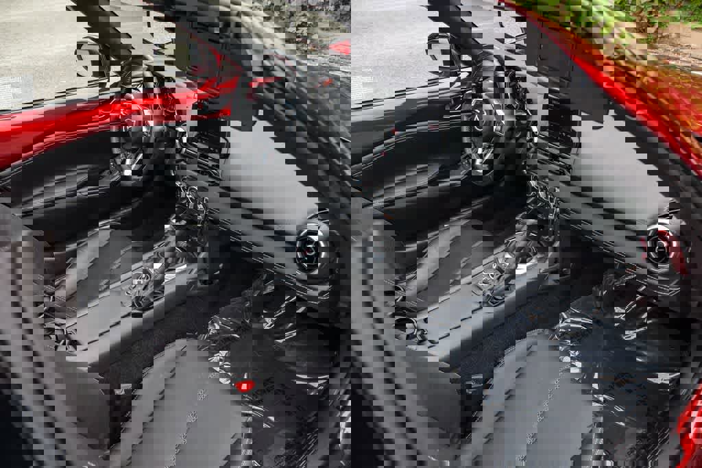 Used 2023 MAZDA MX-5 Miata Grand Touring image 15