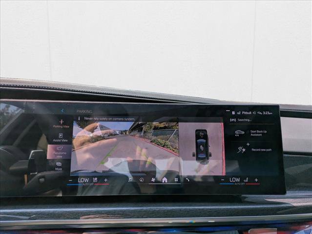 Used 2025 BMW 740i xDrive image 14